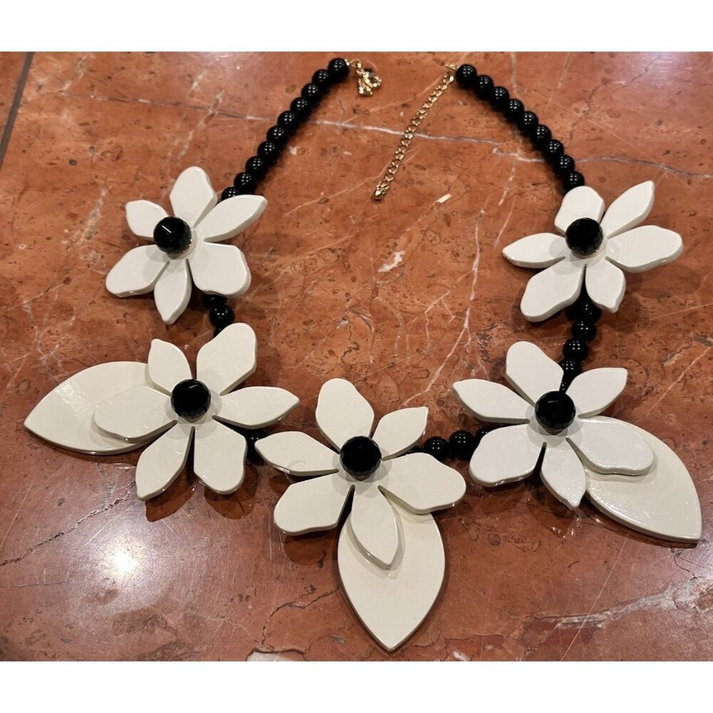 Kate Spade Lovely Lillies Statement Black White Floral Bead 21-24" Necklace Ln